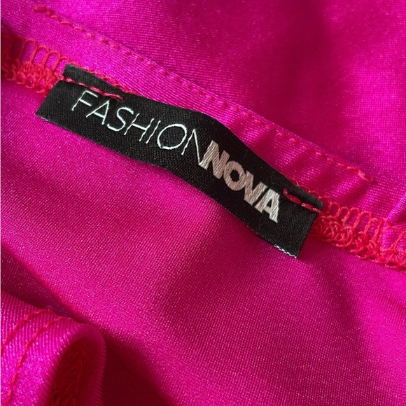 Pink dress - Picture 4 of 5